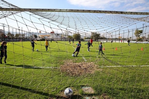 “Nilüfer Belediyespor Sercan Yıldırım Futbol Akademi” Kapılarını Açtı