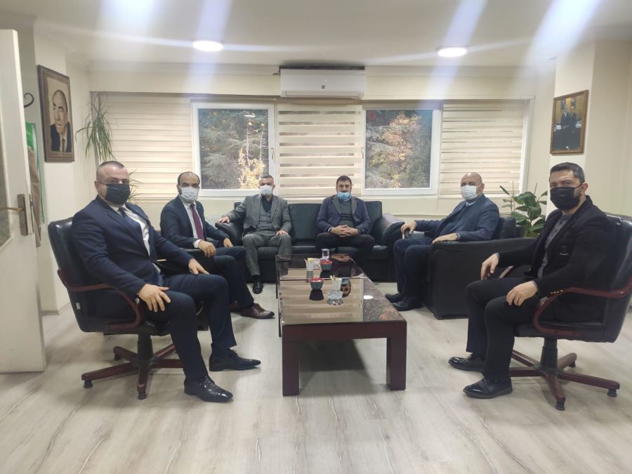 Başkan Aydın MHP İl Başkanlığını Ziyaret Etti