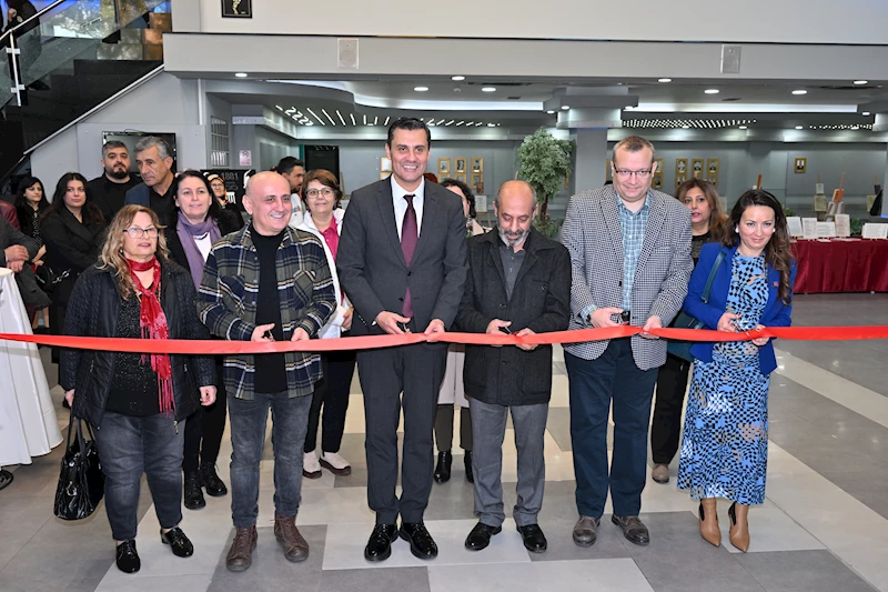 Başkan Zeyrek Kalem, Kağıt, Mürekkep ile Şiir Yolculuğu Sergisini Açtı