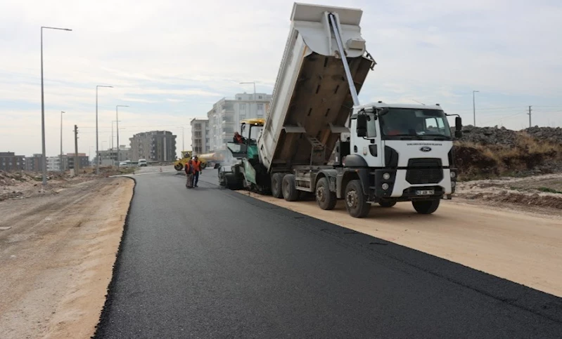 Şanlıurfa Büyükşehir Belediyesi Batıkent Mahallesinde Asfalt Çalışmalarına Başladı