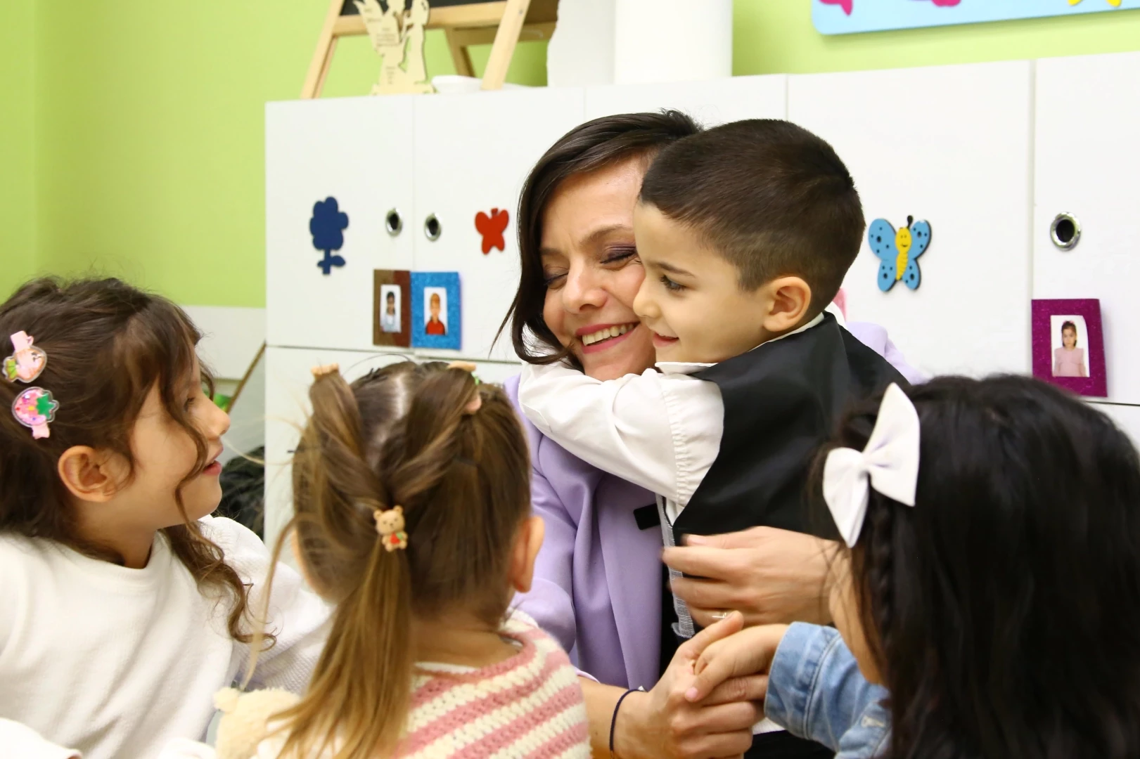 Başkan Kınay, Özgür Çocuk Evi minikleriyle yeni yılı kutladı