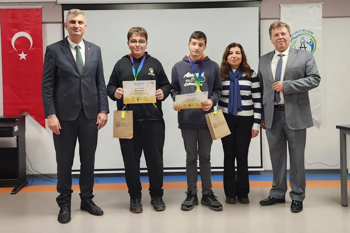 Gölcük BİLSEM’e Başkan Sezer’den ziyaret