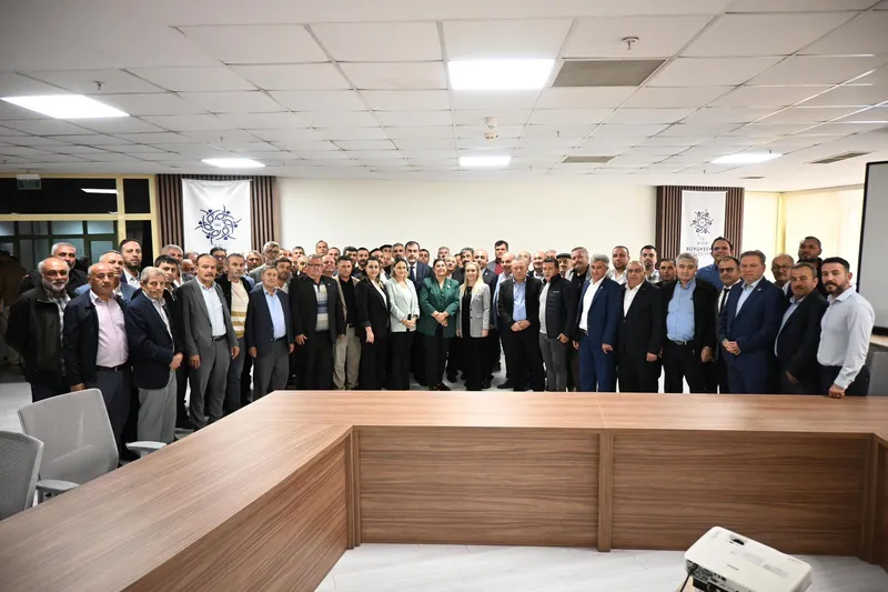 Aydın Büyükşehir Belediye Başkanı Özlem Çerçioğlu Nazilli Muhtarlarıyla Toplantı Gerçekleştirdi