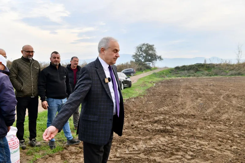 MUSTAFAKEMALPAŞA’DA CENDERE BUĞDAYI TOPRAKLA BULUŞTU
