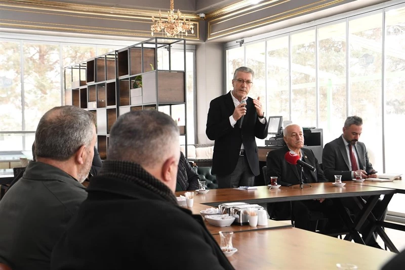 EŞ BAŞKAN SÖYLEMEZ, MUHTARLARLA BİR ARAYA GELDİ.