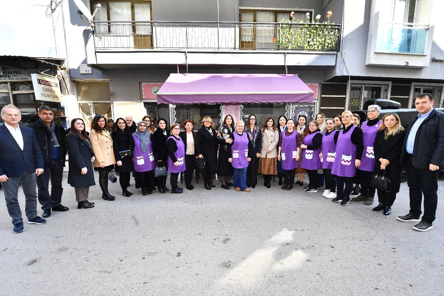 İzmirli başkan eşleri Balçova’da buluştu