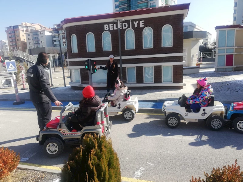 Mamak’ta Çocuklara Özel Trafik Eğitimi