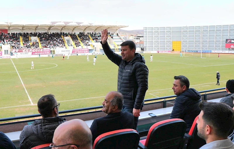 MOTOLUX 68 AKSARAYSPOR, GİRESUNSPOR’U 4-0 MAĞLUP EDEREK YENİDEN LİDER!