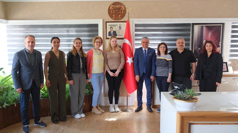 Erasmus öğretmenlerinden Başkan Topaloğlu’na ziyaret