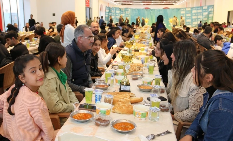 Başkan Kuş, Eyyübiyeli Gençlerle Buluştu