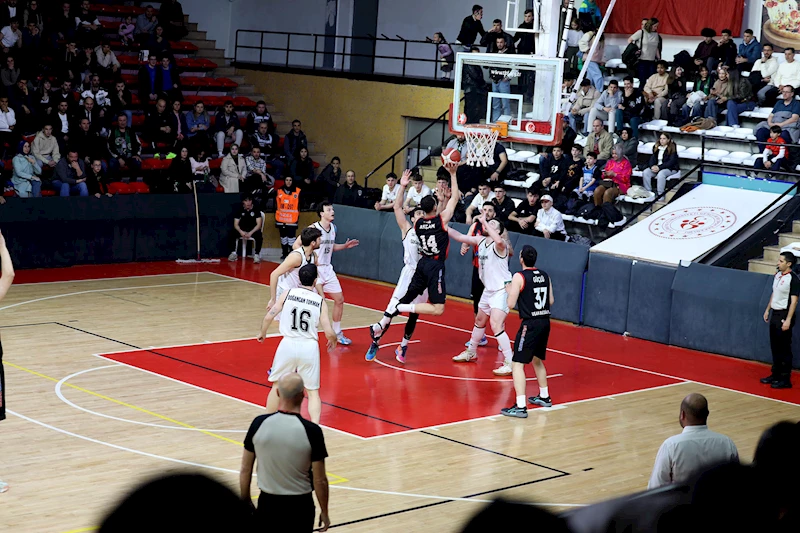 Büyükşehir basketbol serinin son karşılaşmasına Uşak’ta çıkacak