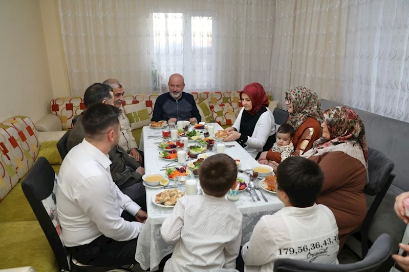 KOCASİNANDAN HER AY 244 ÇÖLYAKLIYA GLÜTENSİZ GIDA PAKETİ