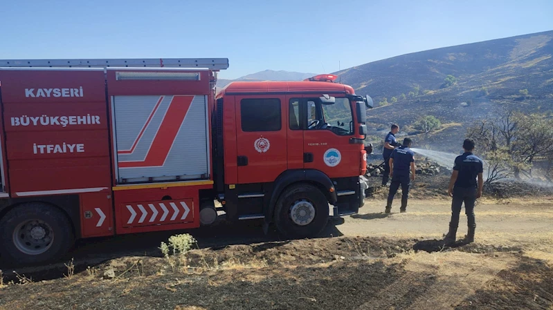 Büyükşehir İtfaiyesi, Kardeş ve Komşu Sivas’taki Yangını Kontrol Altına Aldı