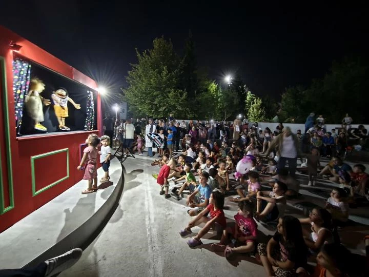 Çocuklar Kukla Tiyatrosu İle Eğlendi