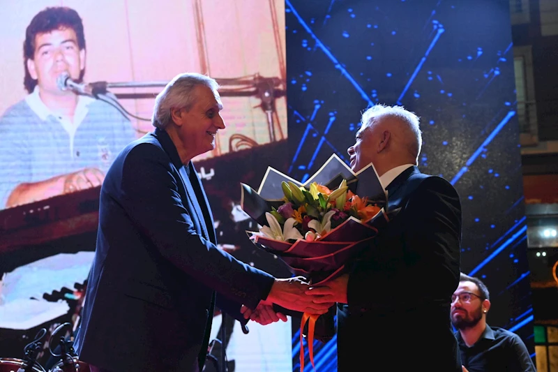 -2025 KURTULUŞ GÜNLERİ ETKİNLİKLERİ METİN ÖZKAN KONSERİ İLE BAŞLADI