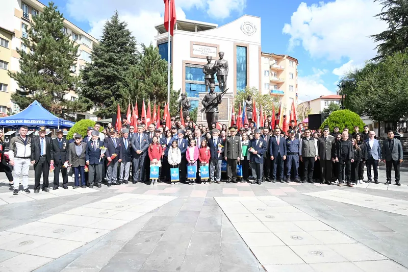 -İLÇEMİZDE GAZİLER GÜNÜ ANMA PROGRAMI DÜZENLENDİ