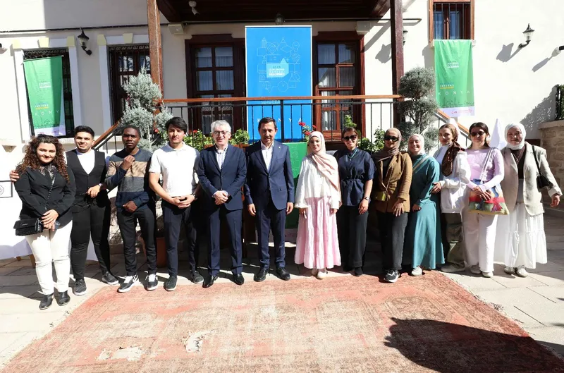 GELENEKSEL TÜRK SANATLARI ÖĞRENCİ SERGİSİ KARATAY’DA AÇILDI