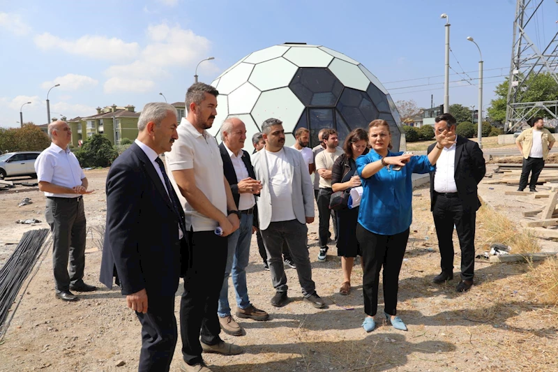 İZMİT BELEDİYESİNDEN GENÇLERE ARMAĞAN