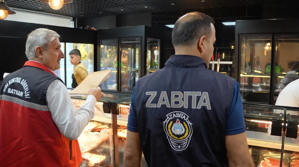 Batman'da Huzur ve Güvenlik İçin Metruk Yapıların Yıkımı Devam Ediyor