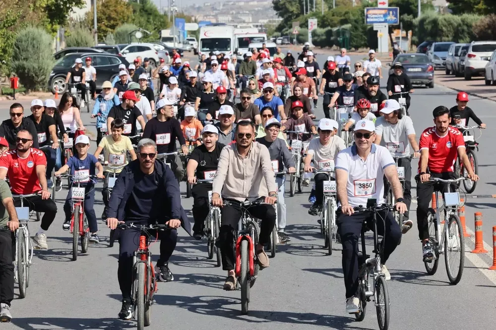 Kayseri'de renkli Doktorlar Bisiklet Turu