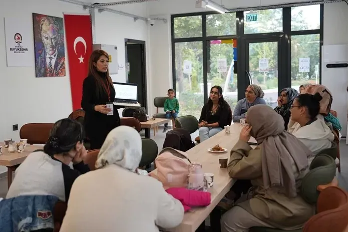 Denizli'de kadınlara sağlık ve şiddetle mücadele eğitimi