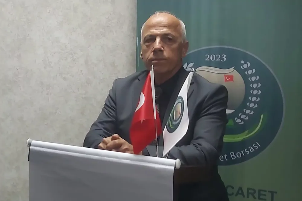 Artvin Ticaret Borsası'nda Akyürek'e ikinci kez güven oyu