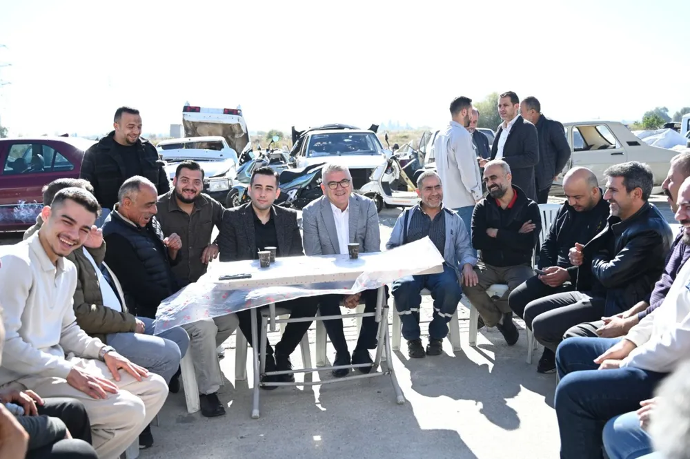 Başkan Ustaoğlu Sanayi Esnafı ve Gençlerle Bir Araya Geldi