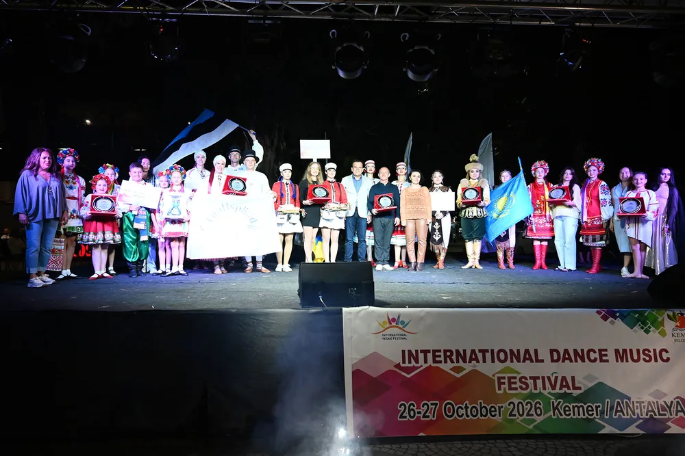 Kemer'de Uluslararası Dans ve Müzik Festivali Görkemli Bir Finalle Sona Erdi