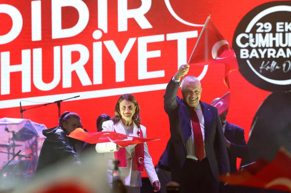Nilüfer'de Cumhuriyet Coşkusu: Binlerce Vatandaş Tek Yürek Oldu