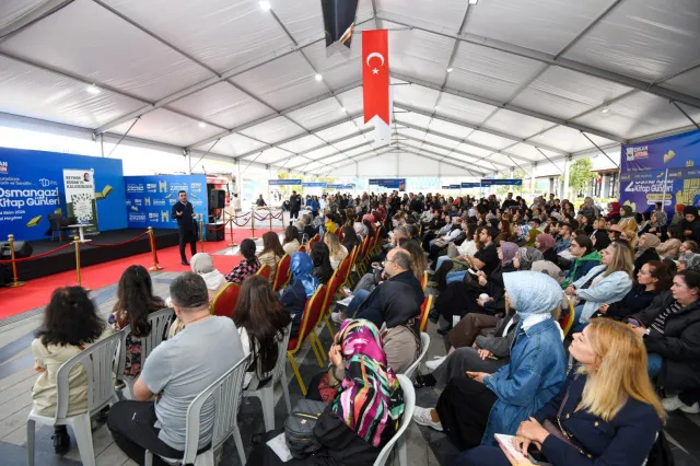 Osmangazi Kitap Günleri'nde Edebiyat, Psikoloji ve Bilim Buluştu