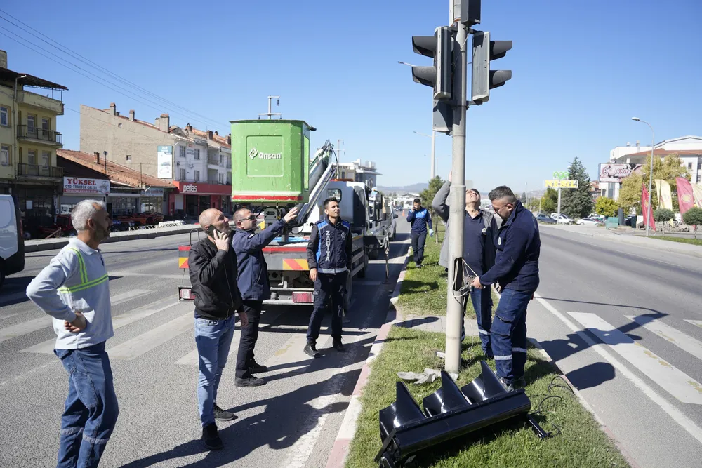 Tavşanlı Çevre Yolunda Trafik Sinyalizasyon Sistemleri Yenileniyor