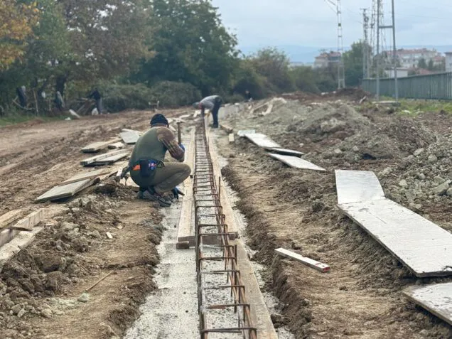 Taşköprü'de 3 Kilometrelik Bisiklet Yolu Çalışmaları Devam Ediyor