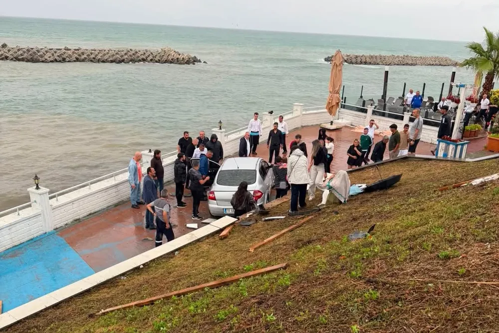Düzce Akçakoca'da korkutan kaza