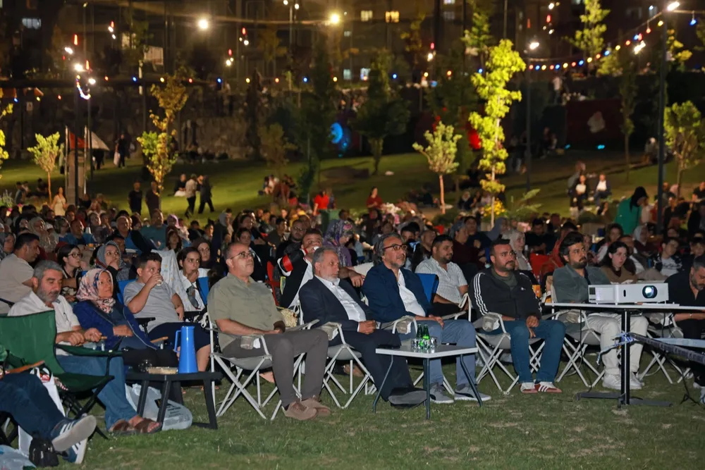 Kayseri Talas'ta yıldızların altında 'Eren' coşkusu
