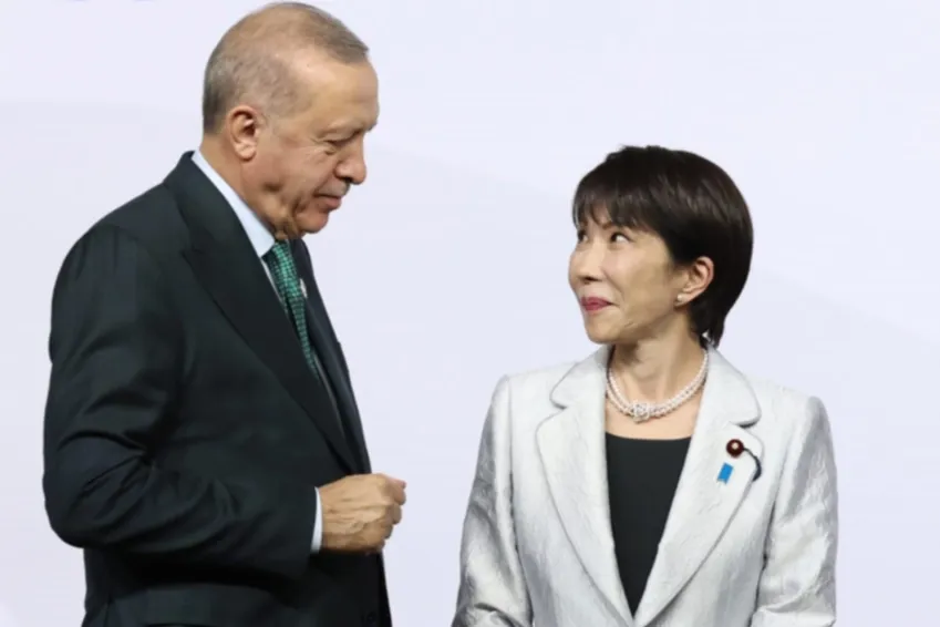 Erdoğan, Japonya Başbakanı Takaiçi ile görüştü