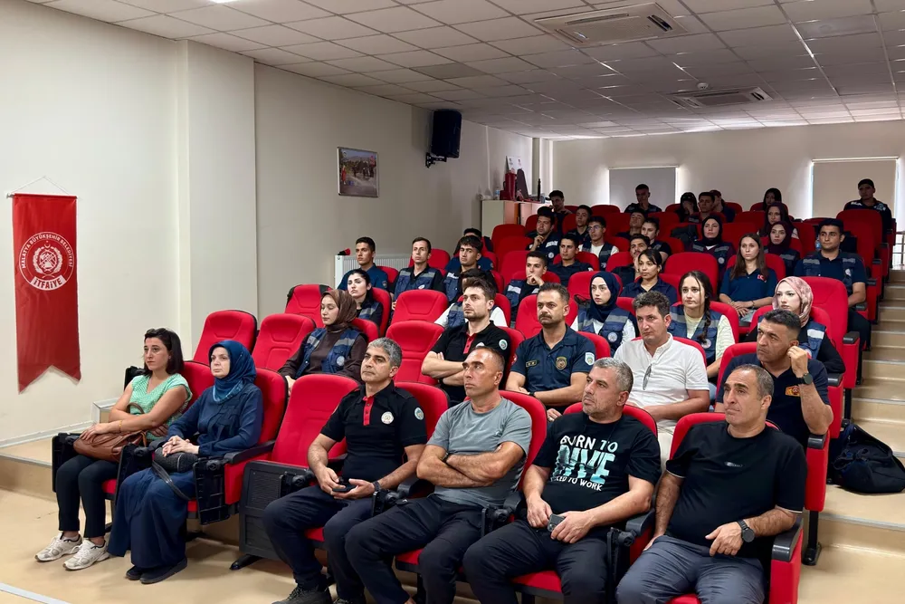 Malatya İtfaiyesi sualtı dalış ekibini eğitti