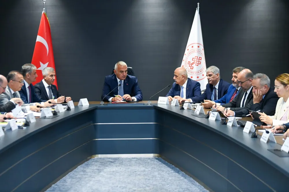Bakan Ersoy Kahramanmaraş'ı dinledi