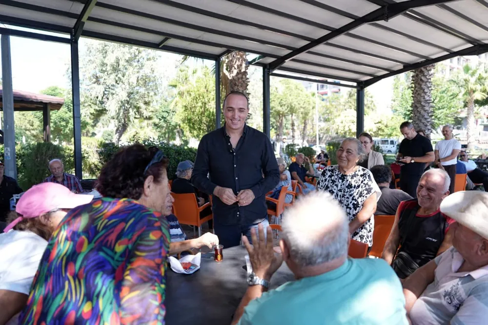 Başkan Kotan Emekli Kahvesini Ziyaret Ederek Vatandaşlarla Bir Araya Geldi