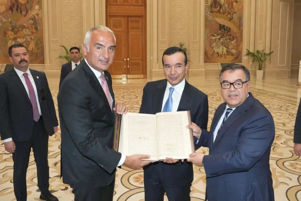 Özbekistan'da Türk kültürü dayanışması