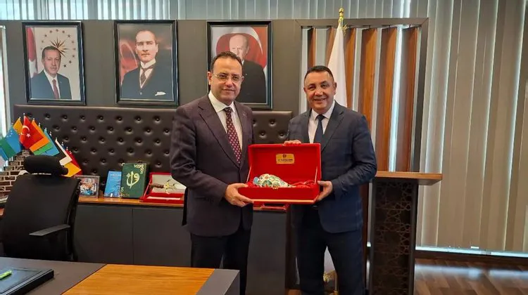 Belediye Başkanı, Tarım ve Orman Bakan Yardımcısı Ebubekir Gizligider ile Bir Araya Geldi